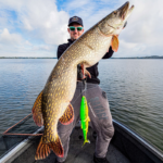 Brochets XXL : comprendre, cibler et provoquer les vrais géants